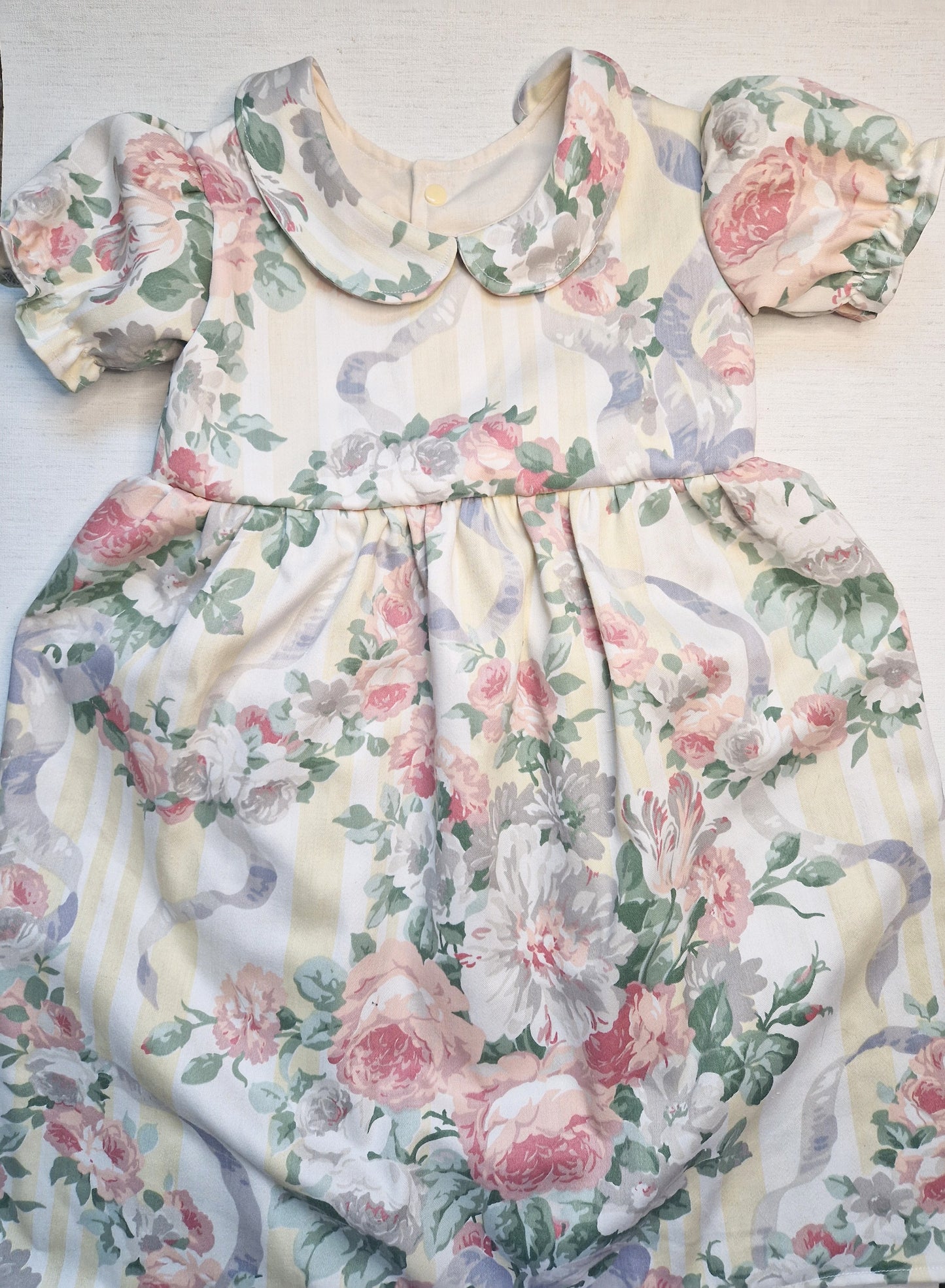 Vintage yellow tilly dress