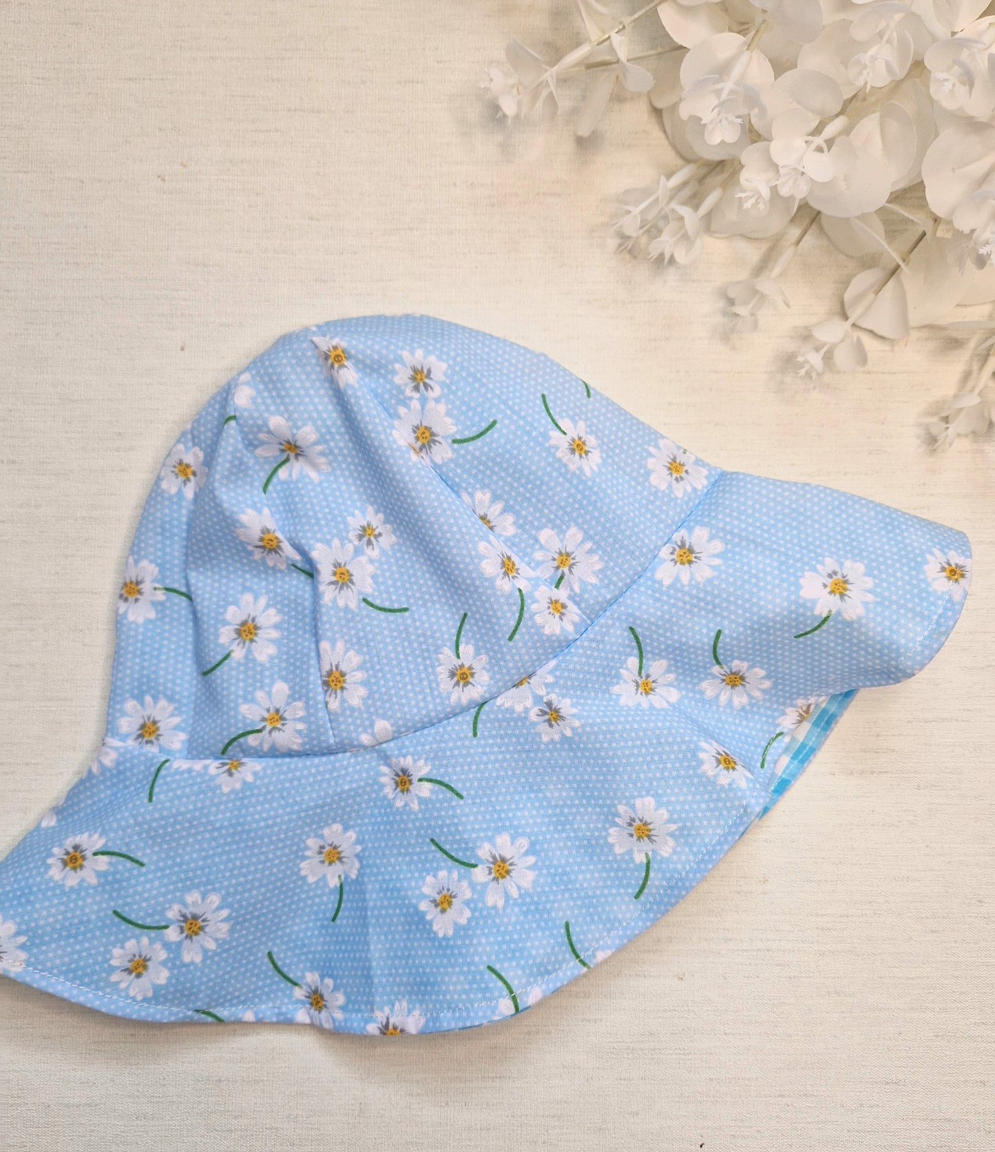 Blue daisy sunhat