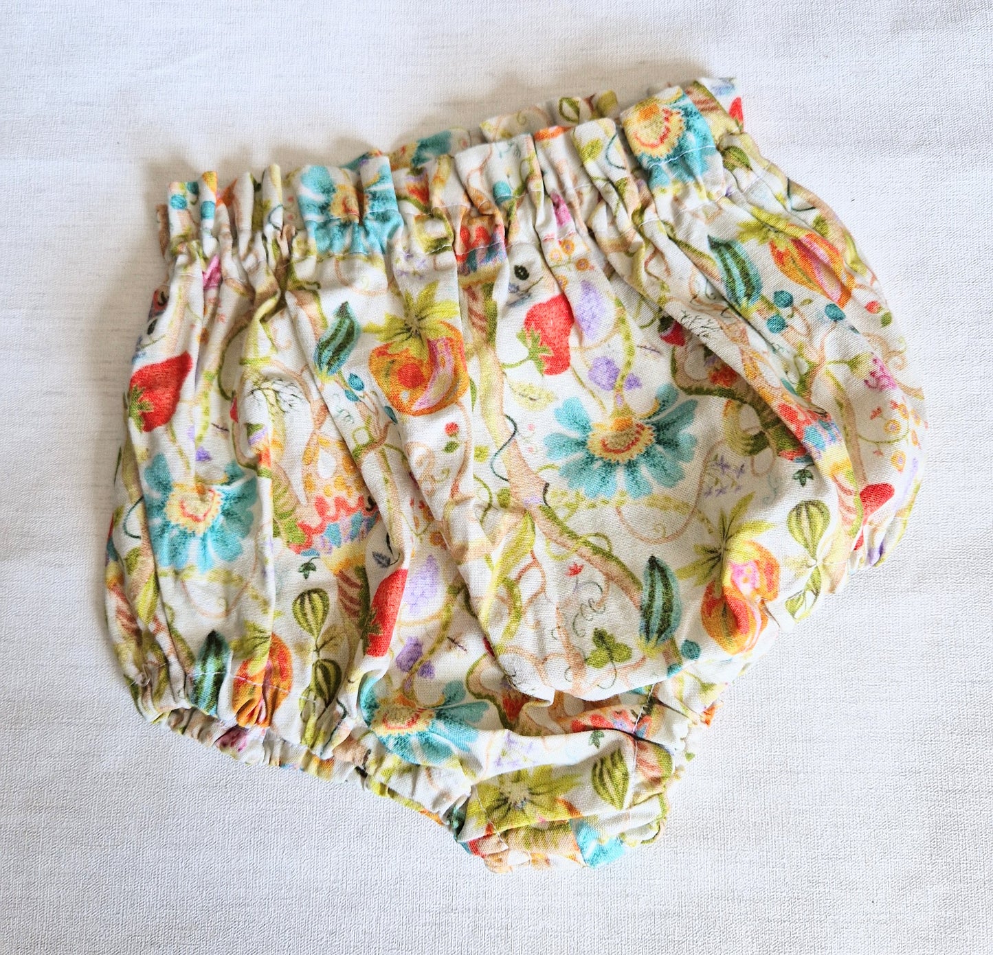 Strawberry fields bloomers 12-18 months