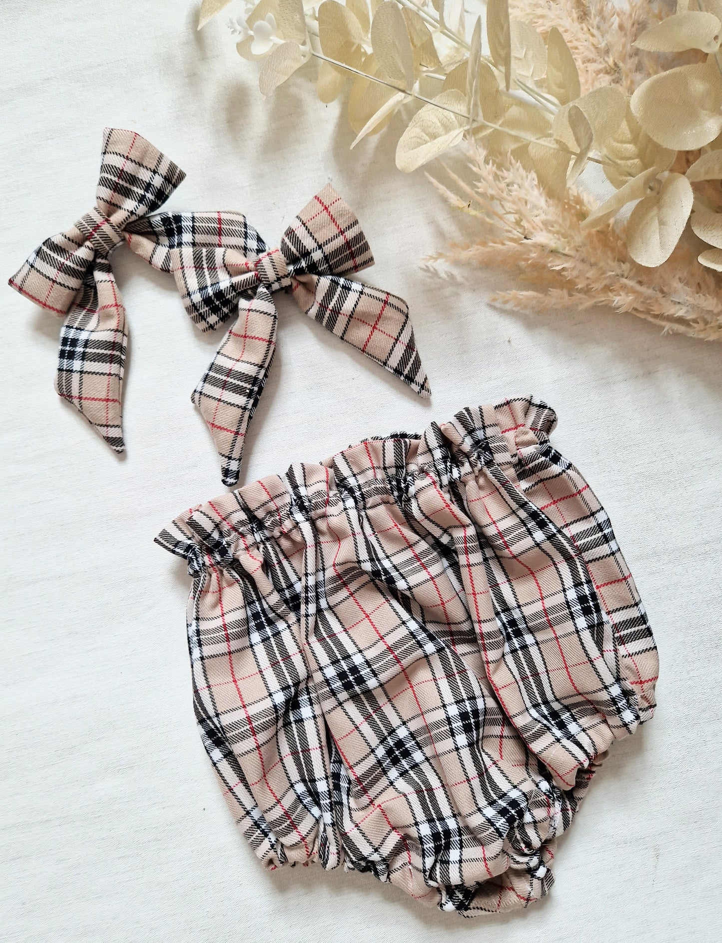 Beige tartan bloomers