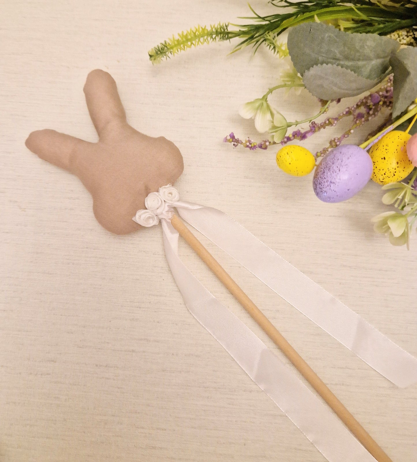 Beige bunny head wand