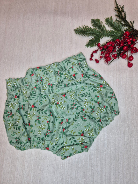 Green holly bloomers