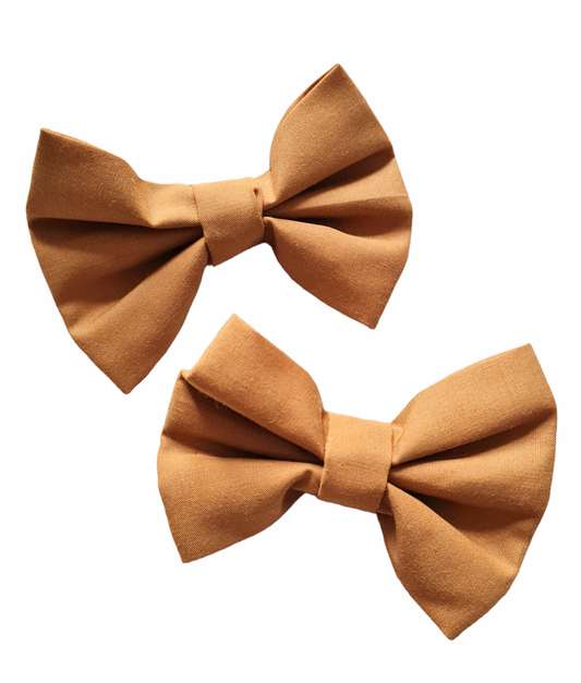 Gold cotton bows
