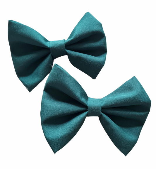 Emerald cotton bows